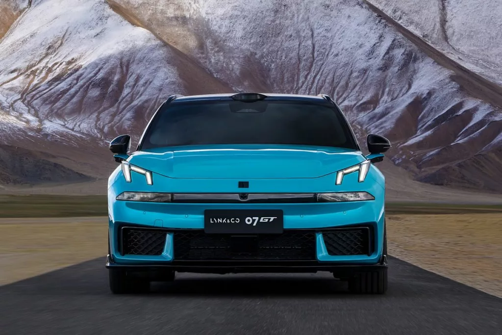 Lynk & Co 07 GT