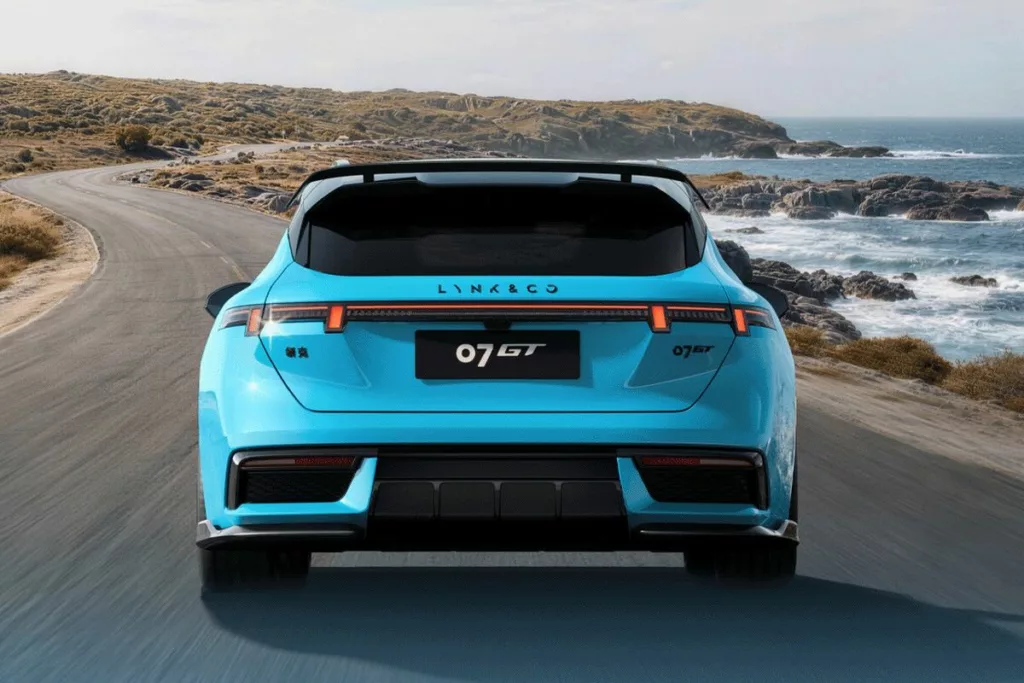 Lynk & Co 07 GT