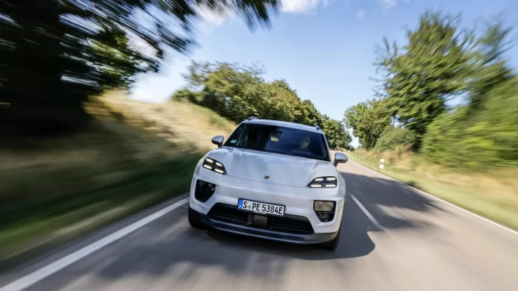 Porsche Macan EV