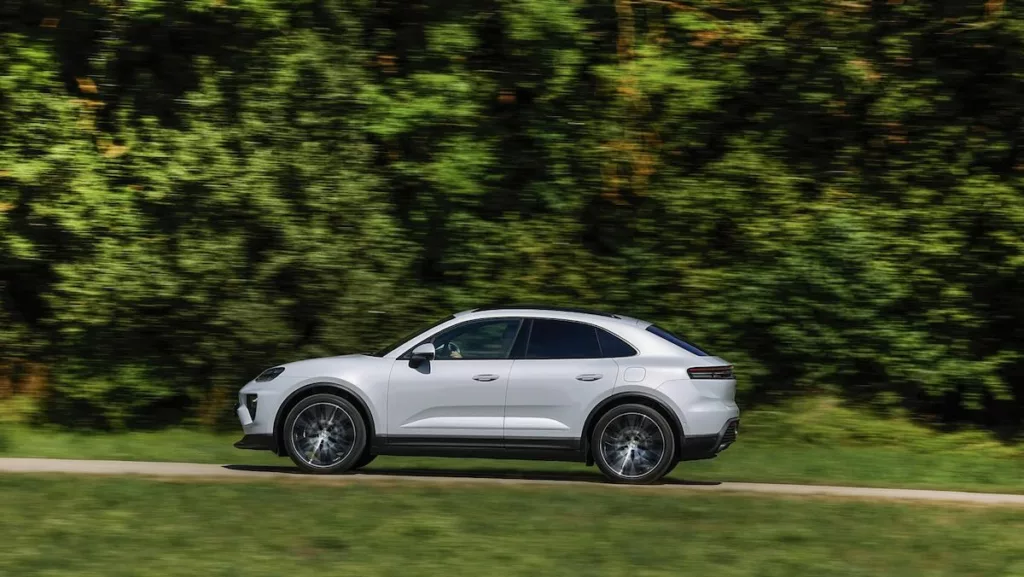 Porsche Macan EV