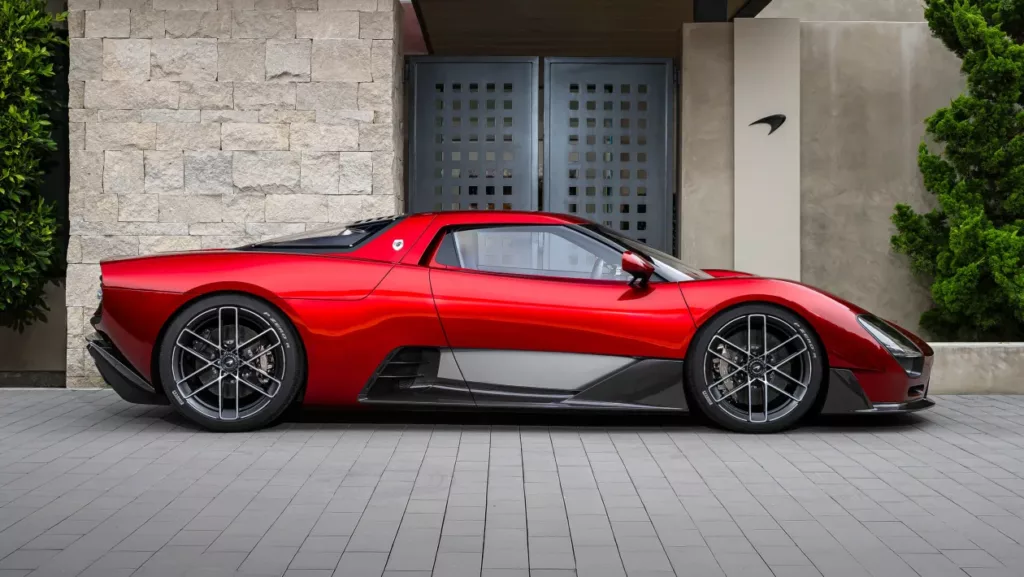 McLaren McL 6GT