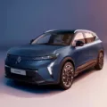 Renault Scénic E-Tech 2026 : une évolution de fond avant le prochain changement de visage